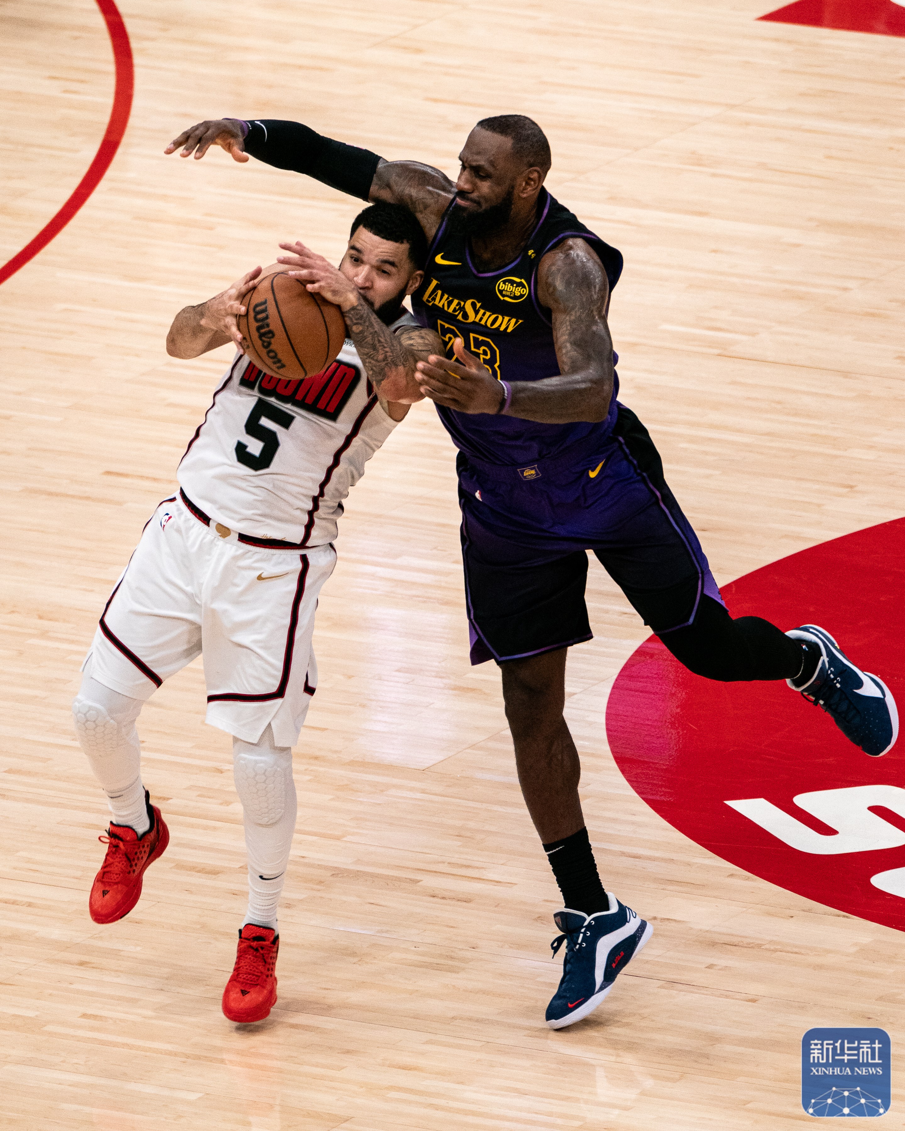 勇士绝杀辽宁队，范弗利特扛起全队