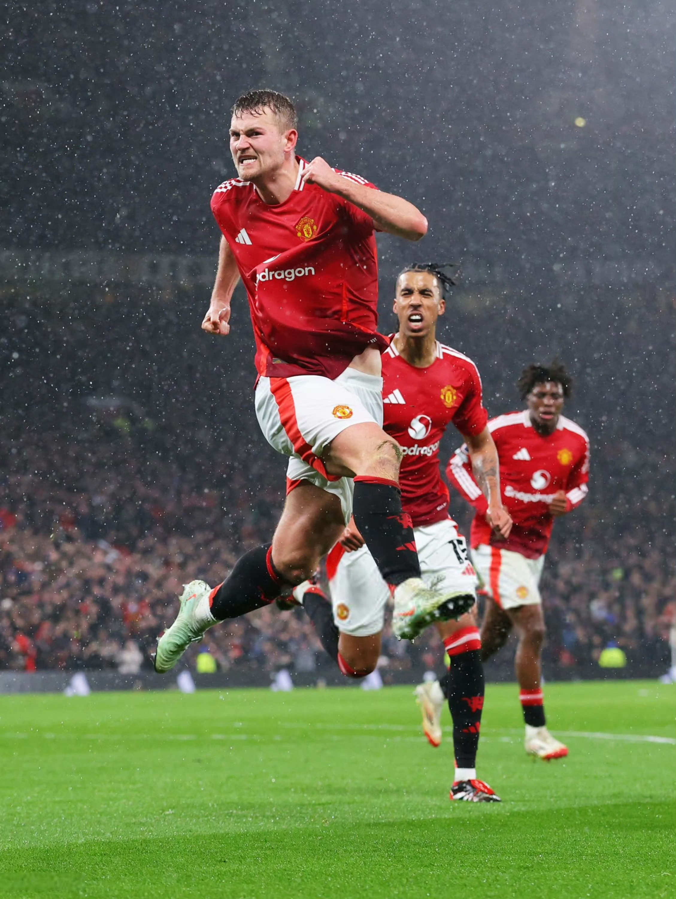 曼联翻盘利物浦，戈麦斯惊艳四座