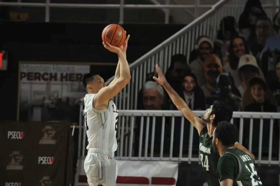 上海队险胜江苏队，锡安统治全场