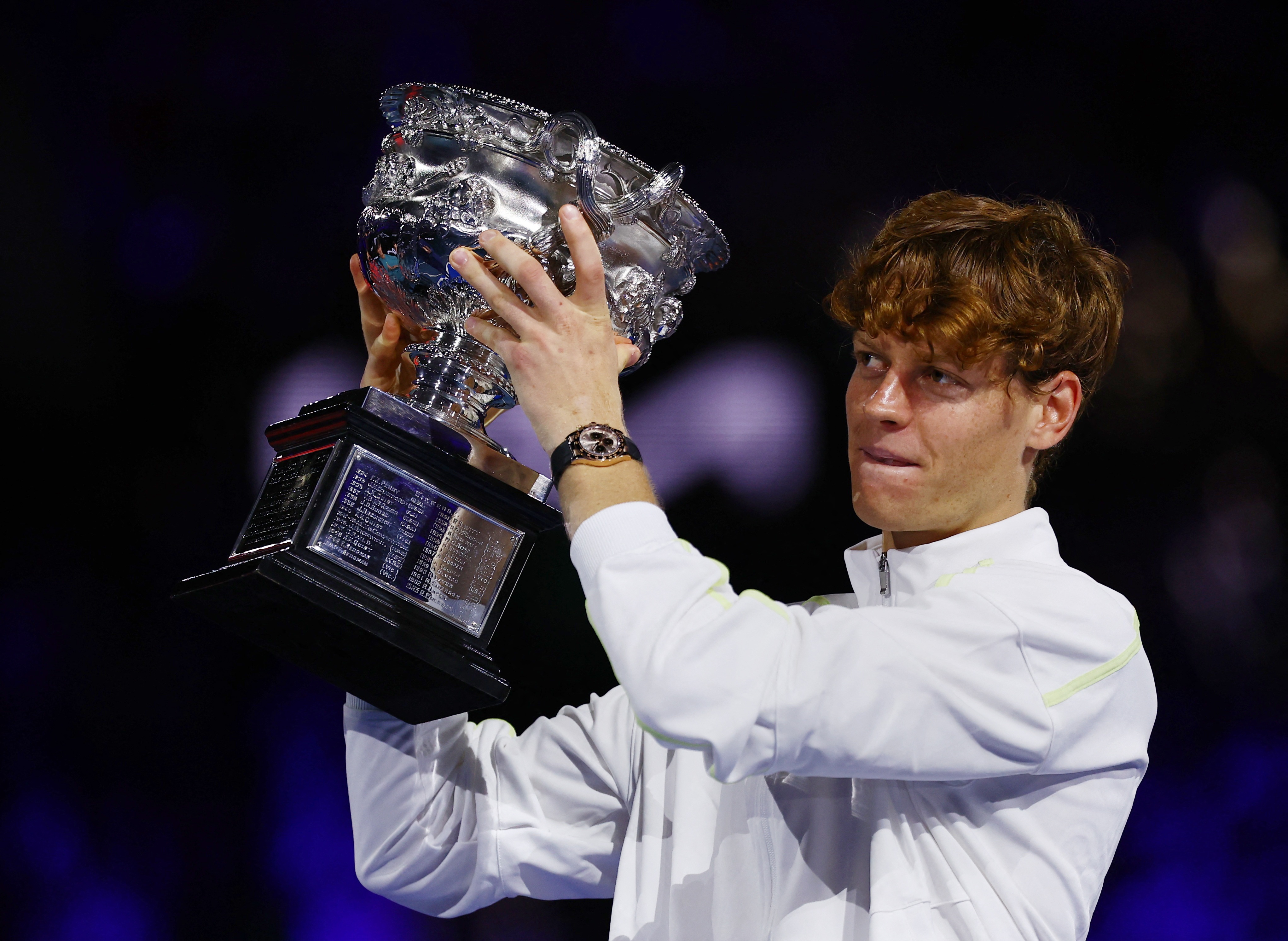 联合杯逆转ATP总决赛,辛纳统治全场 联合杯逆转ATP总决赛,辛纳统治全场