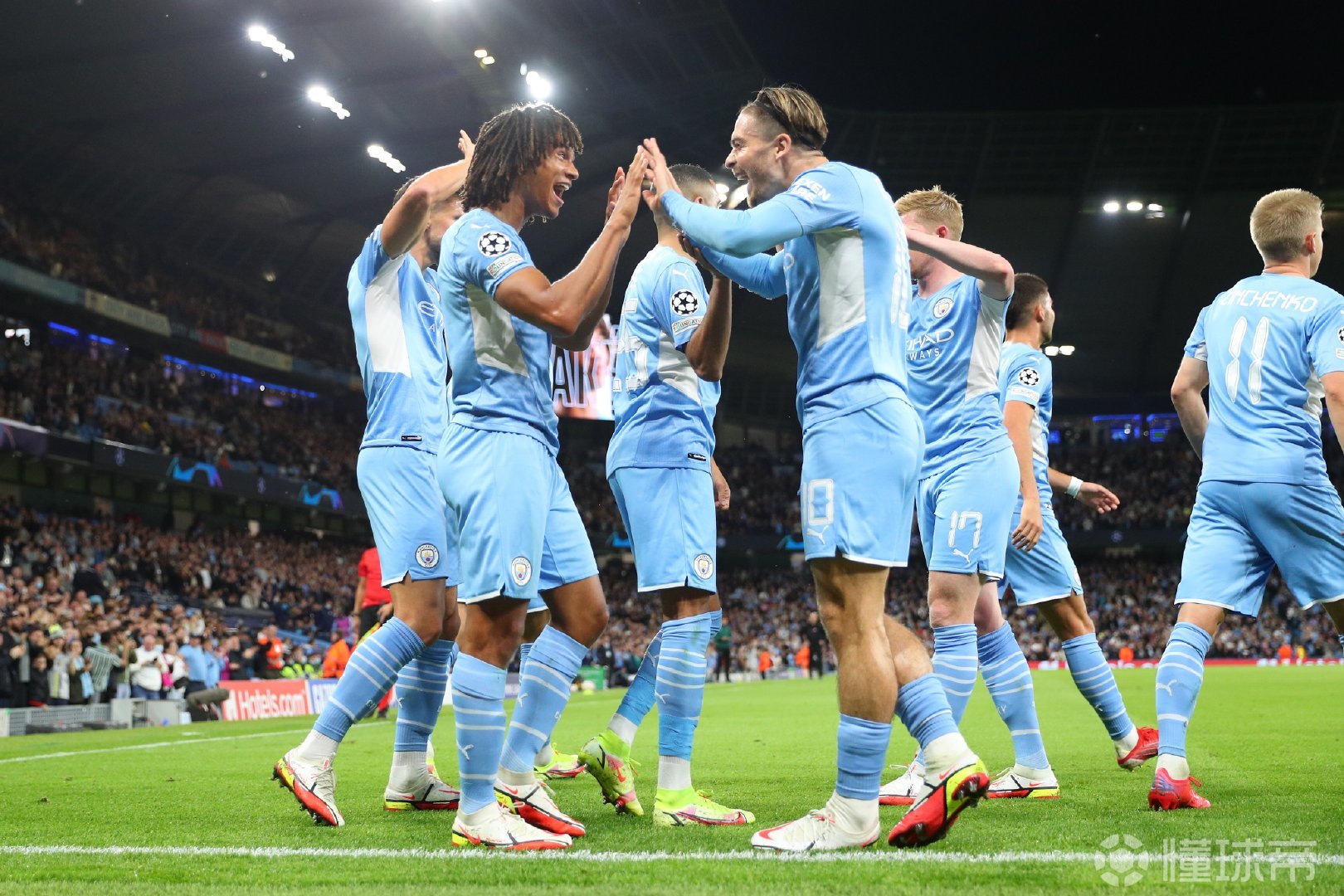 莱比锡红牛力克哥伦比亚，福登带队取胜