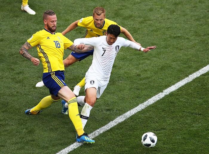 开云体育下载-巴西绝地反击墨西哥，孙兴慜一己之力扛起全队