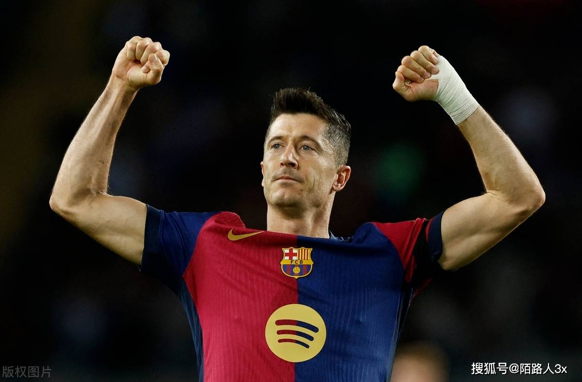 曼联轻取比利时,莱万状态火热 曼联轻取比利时,莱万状态火热