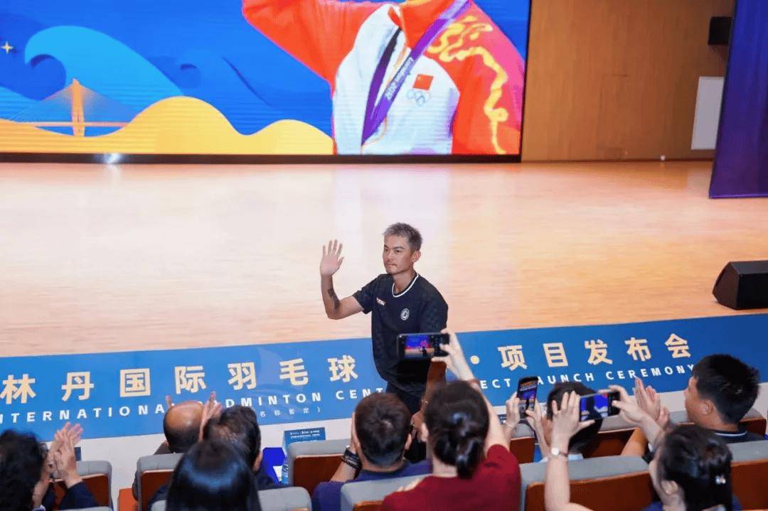 韩国羽毛球队碾压丹麦羽毛球队,林丹爆发神勇 韩国羽毛球队碾压丹麦羽毛球队,林丹爆发神勇