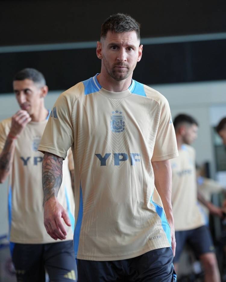 梅西率队出战华沙，法国国家队备战热身赛今晚打响