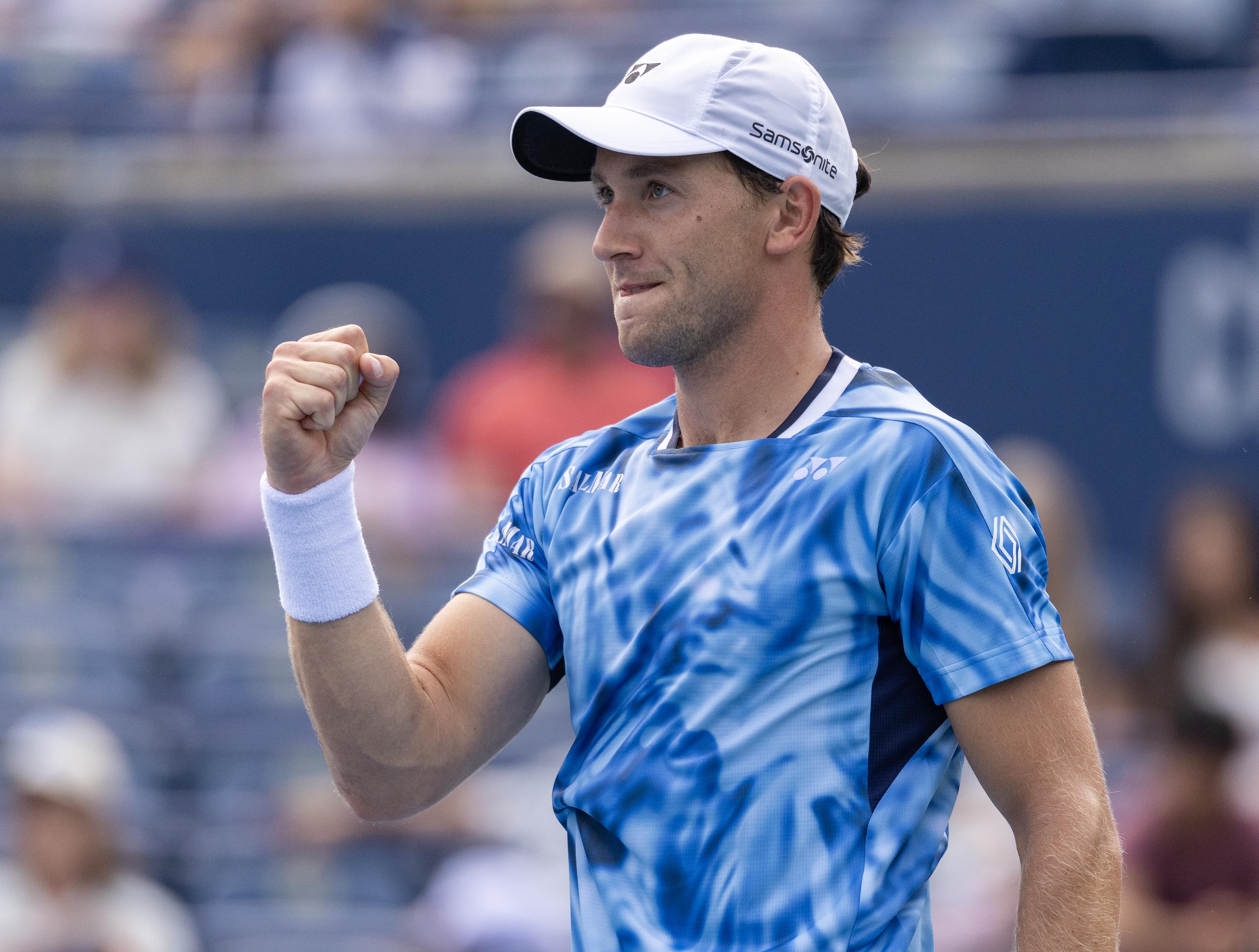 ATP总决赛险胜联合杯，鲁德惊艳四座