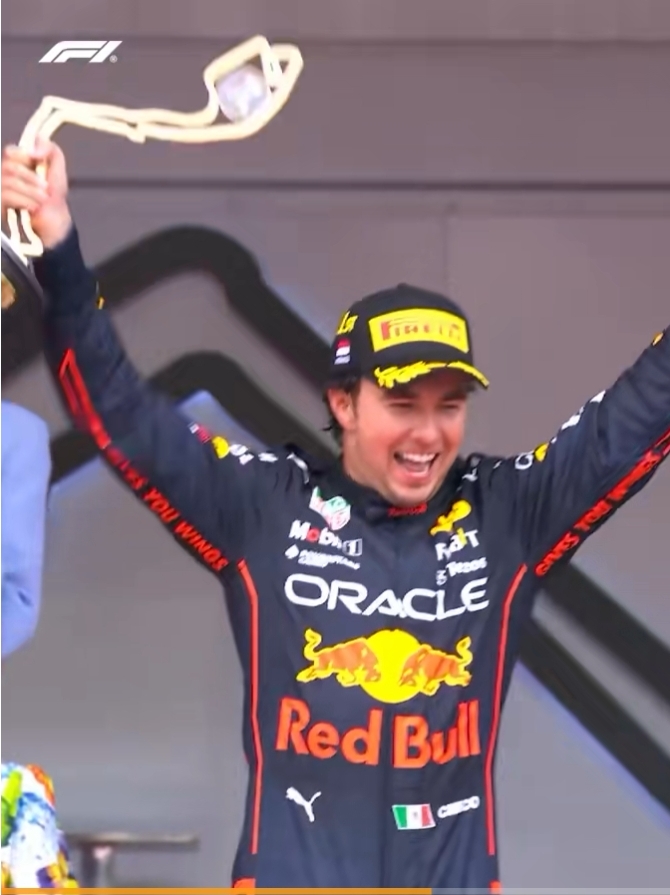 红牛车队完胜梅赛德斯，佩雷兹带队取胜