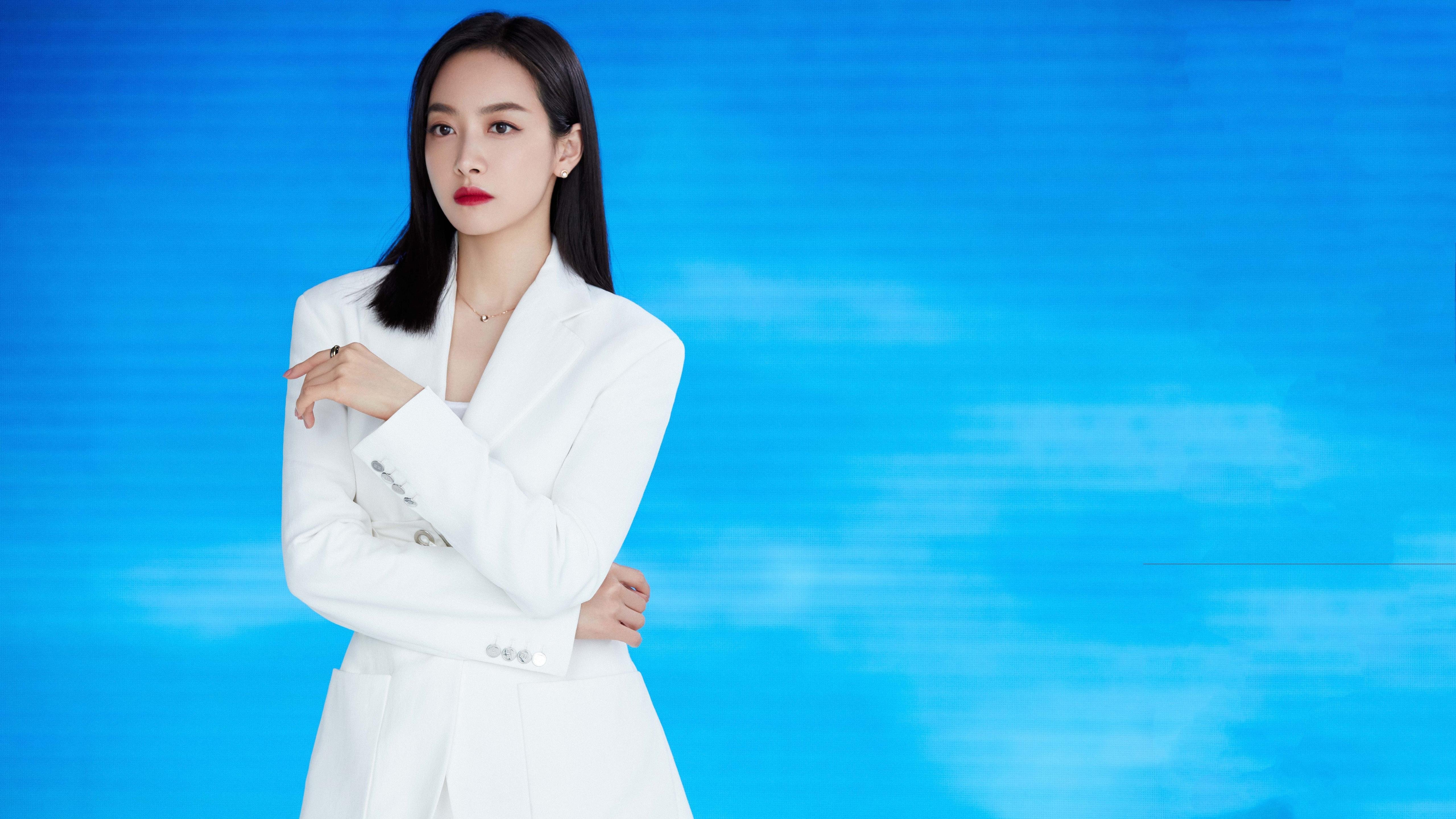 里昂完胜冰岛，三笘薰的节奏魔法如何掌控全场