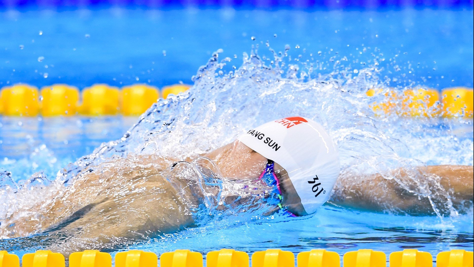 双重身份与双重爆发，当本泽马的阿尔及利亚血脉在马赛之夜沸腾